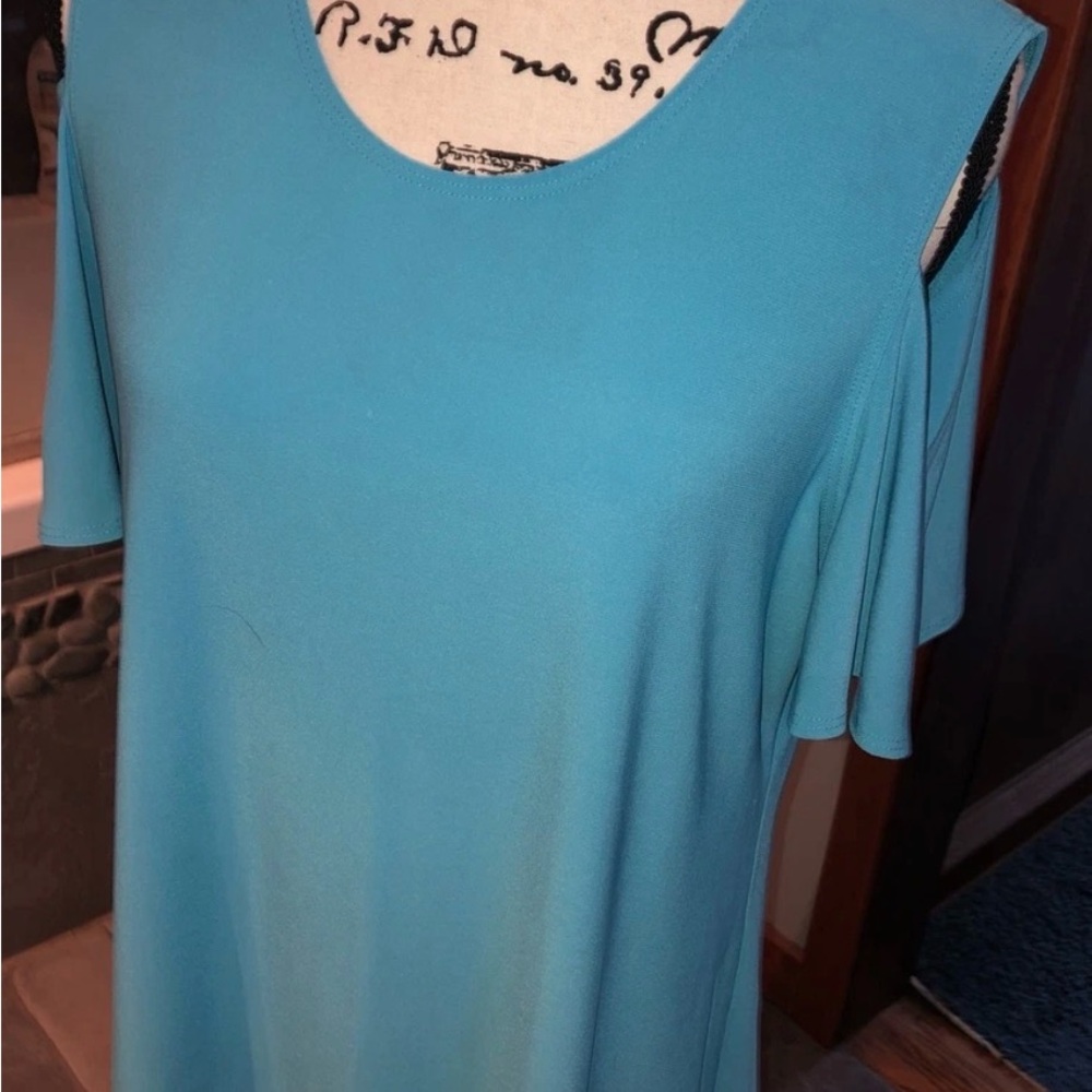 Women’s Caribe USA Turquoise Short Sleeve Cold Shoulder Stretch Top Size Large